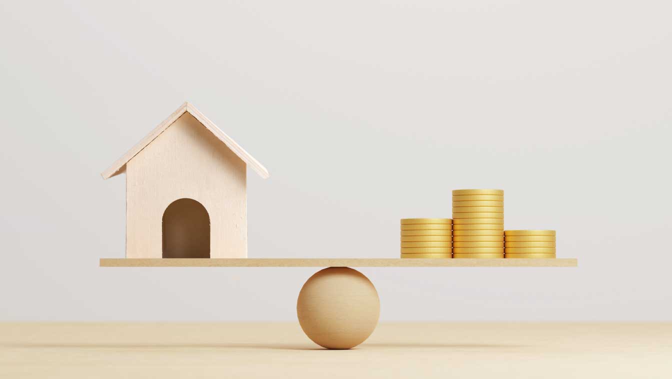 Illustration of a house and a pile of gold coins on a scale as a metaphor for insurance